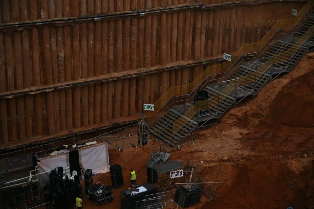 בויז'ניץ' יניחו את אבן הפינה ומגילת היסוד למרכז החסידות