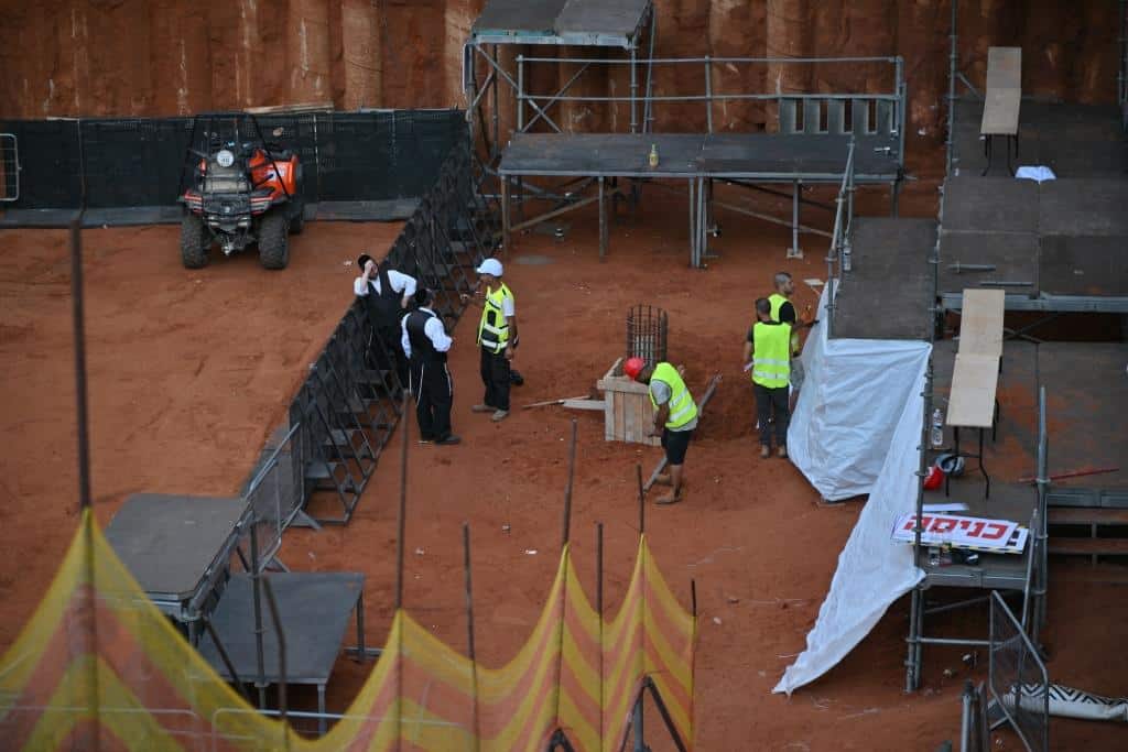 בויז'ניץ' יניחו את אבן הפינה ומגילת היסוד למרכז החסידות