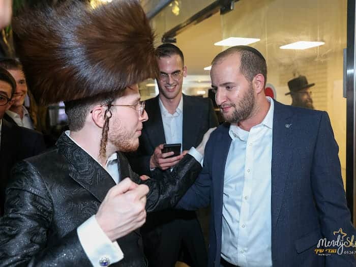 גלריה: רבנים, שרים וחברי כנסת בשמחת נישואי איש התקשורת