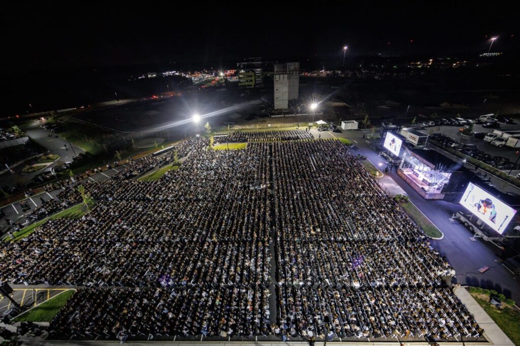 בערב אחד: 17,000 גיבורות אדירי התורה התכנסו