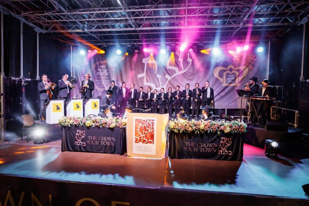 בערב אחד: 17,000 גיבורות אדירי התורה התכנסו