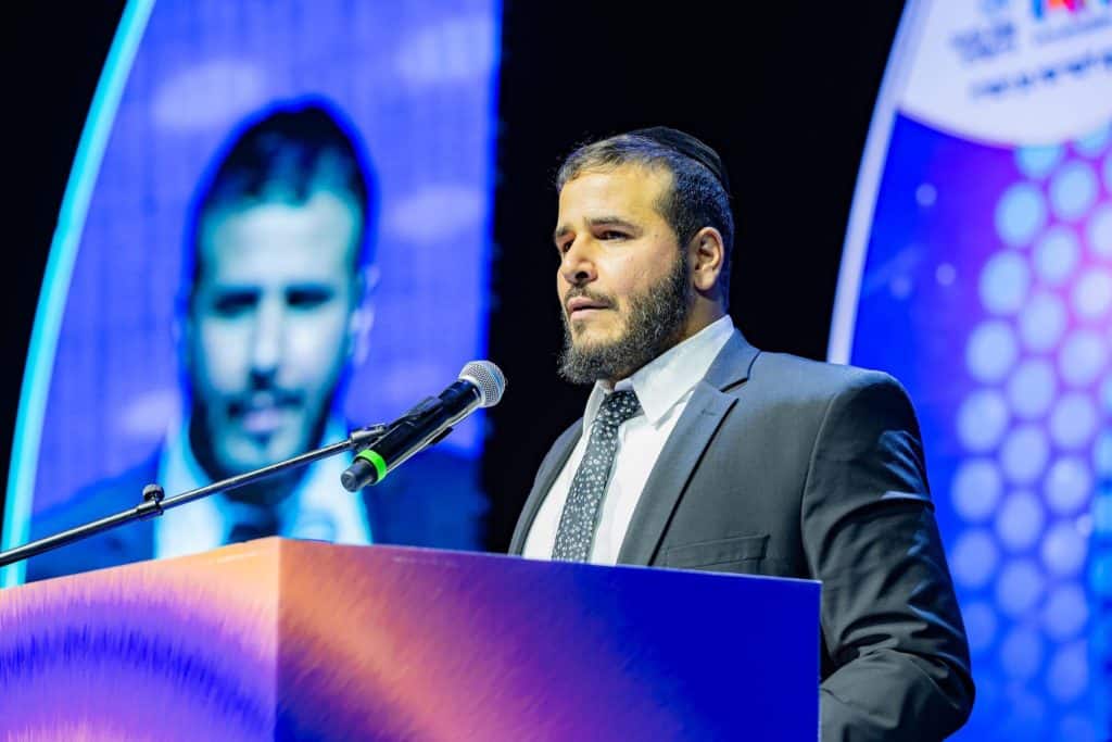 במעמד הראשל"צ: 3,000 נשים במפגן אחדות בבנייני האומה