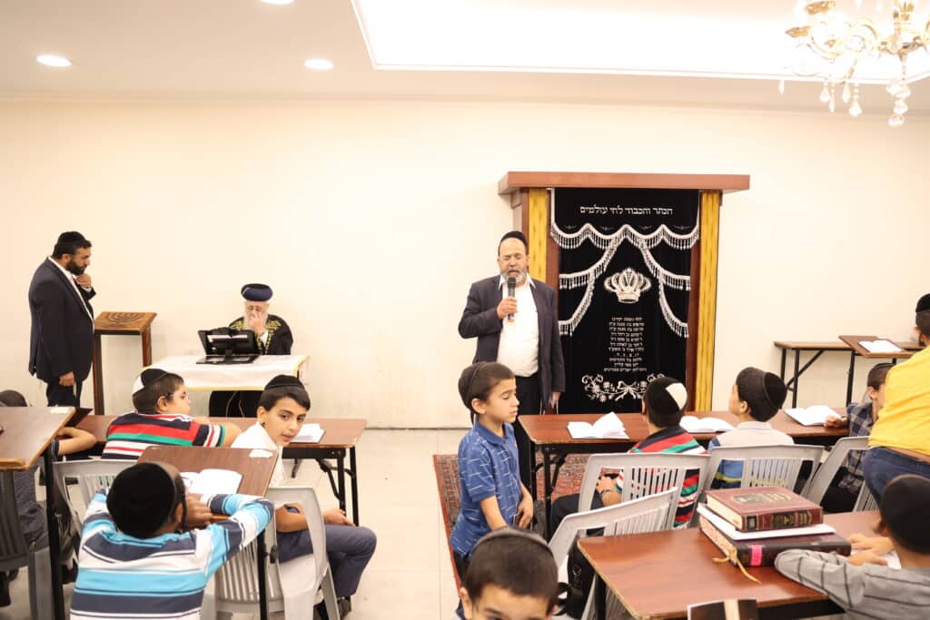 גלריה: ילדי הת"תים אמרו סליחות במעמד הראשון לציון