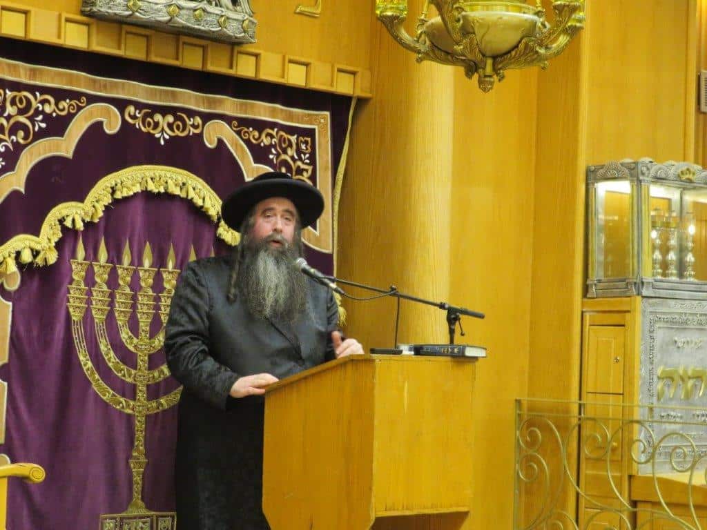 גלריה: אב"ד קריית צאנז מסר שיחת חיזוק בביהמ"ד בעלזא