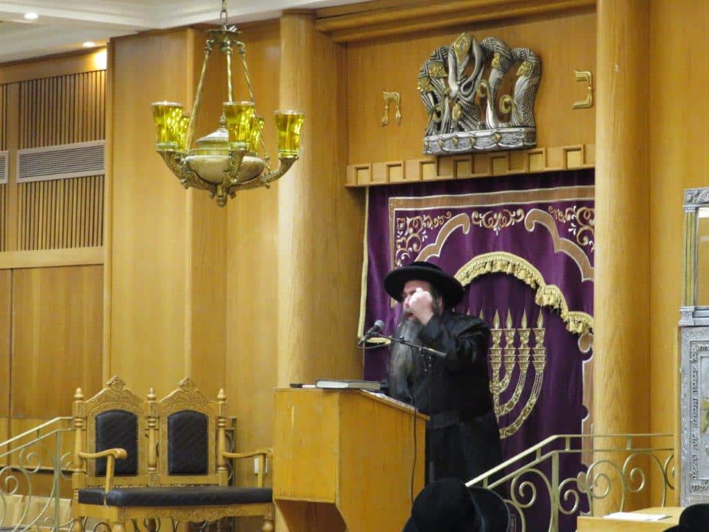 גלריה: אב"ד קריית צאנז מסר שיחת חיזוק בביהמ"ד בעלזא