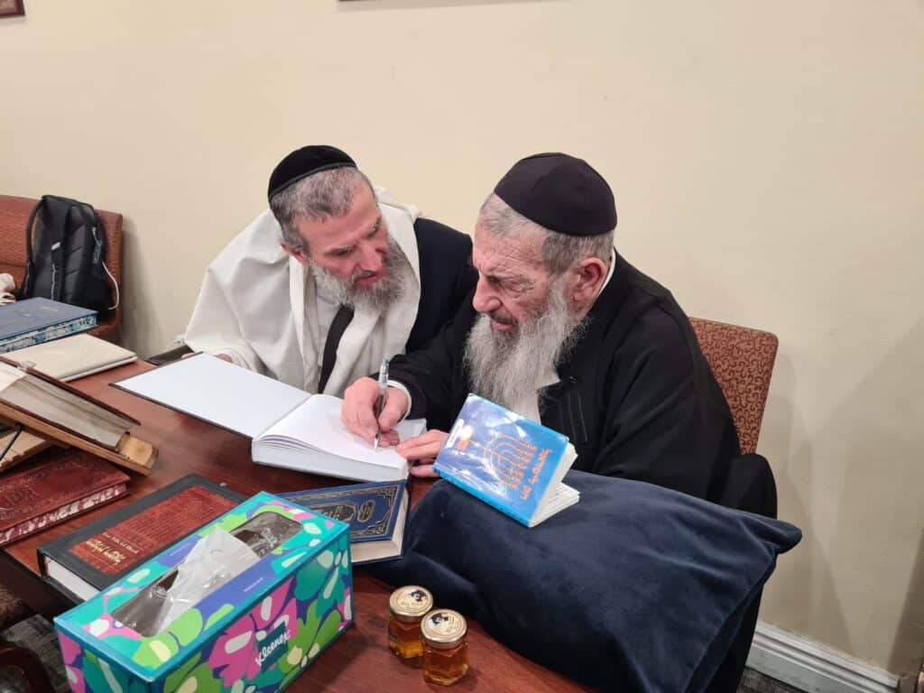 גלריה מסכמת: מסע החיזוק של חכם ניסים בן שמעון בארה"ב