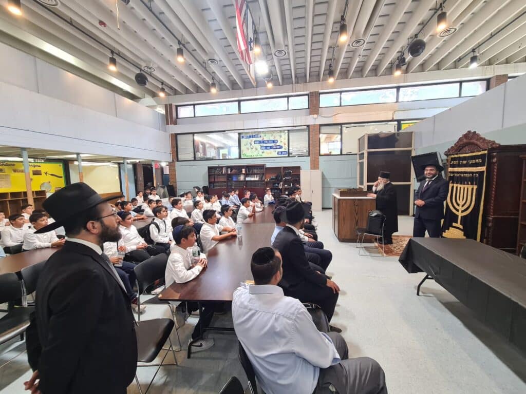 גלריה מסכמת: מסע החיזוק של חכם ניסים בן שמעון בארה"ב