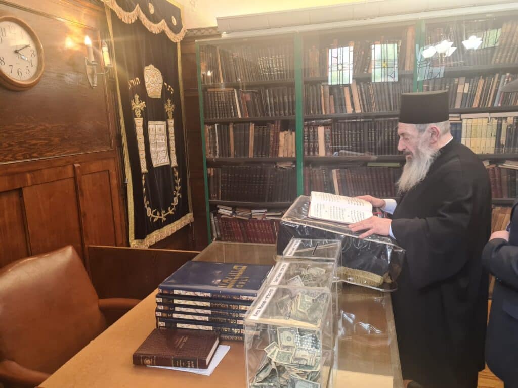 גלריה מסכמת: מסע החיזוק של חכם ניסים בן שמעון בארה"ב