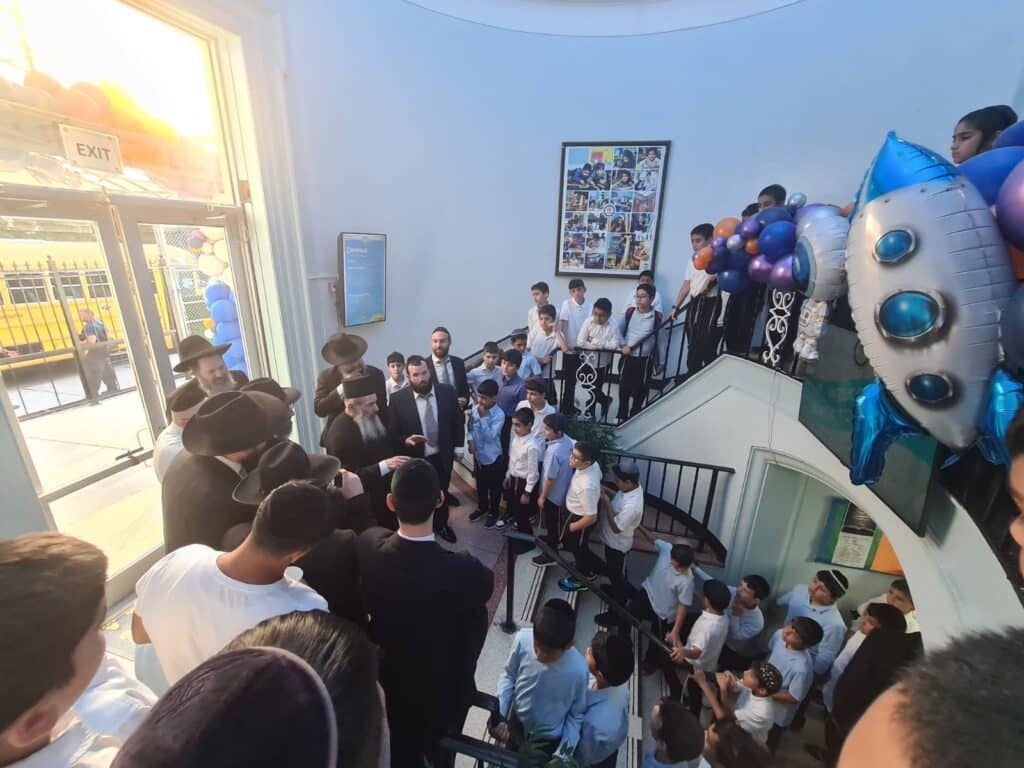 גלריה מסכמת: מסע החיזוק של חכם ניסים בן שמעון בארה"ב