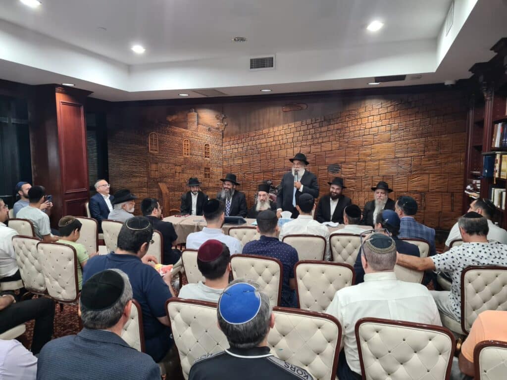 גלריה מסכמת: מסע החיזוק של חכם ניסים בן שמעון בארה"ב