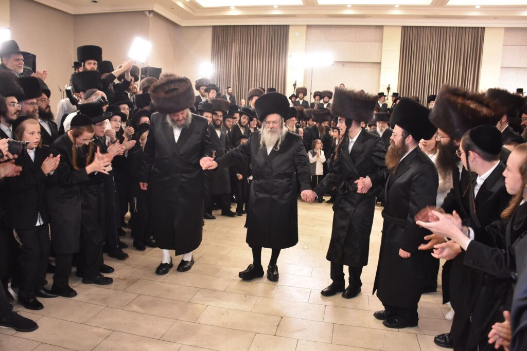 גלריה: אדמו"רים ורבנים בשמחת גאב"ד יביניאל - אשלג