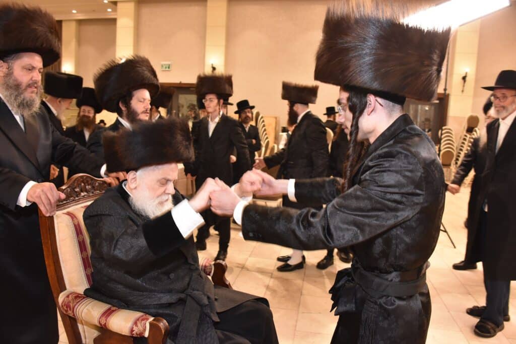 גלריה: אדמו"רים ורבנים בשמחת גאב"ד יביניאל - אשלג