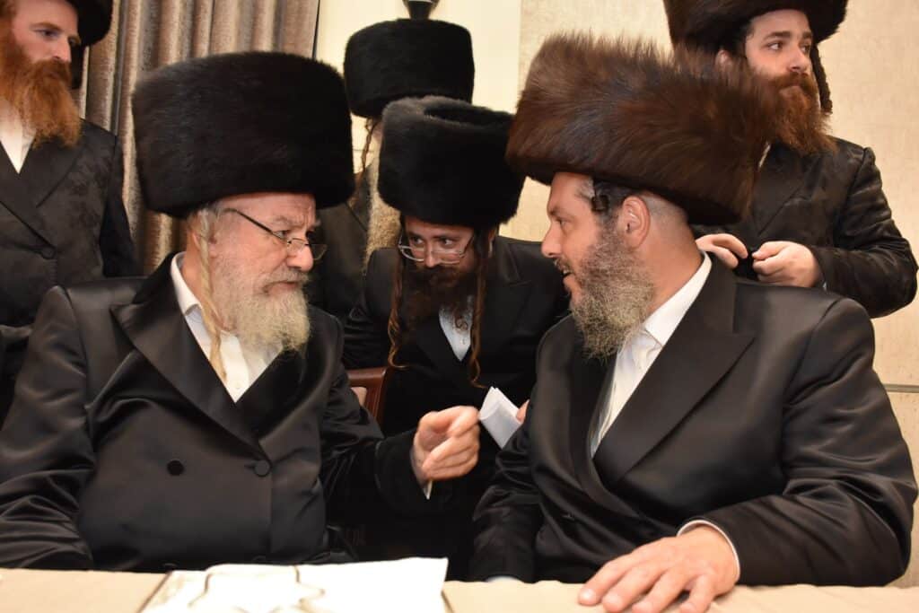 גלריה: אדמו"רים ורבנים בשמחת גאב"ד יביניאל - אשלג