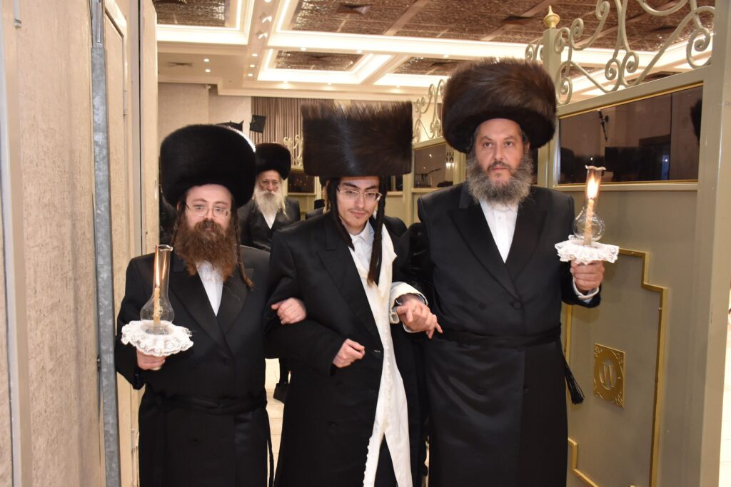 גלריה: אדמו"רים ורבנים בשמחת גאב"ד יביניאל - אשלג