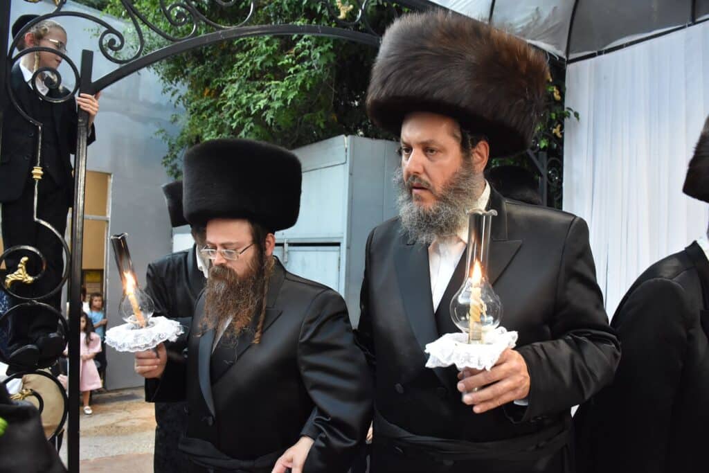 גלריה: אדמו"רים ורבנים בשמחת גאב"ד יביניאל - אשלג