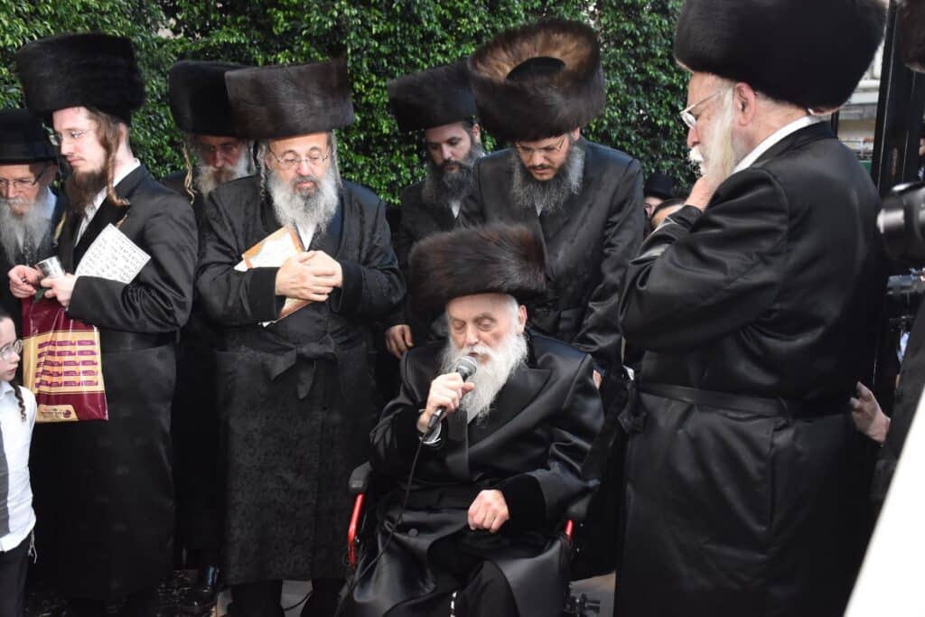 גלריה: אדמו"רים ורבנים בשמחת גאב"ד יביניאל - אשלג