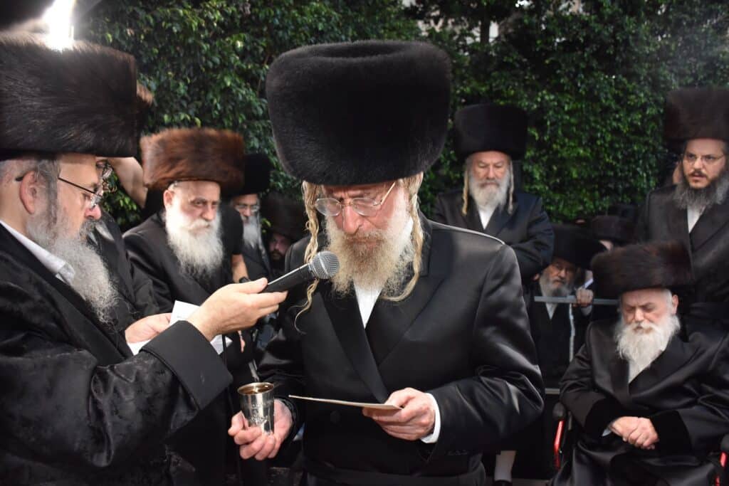 גלריה: אדמו"רים ורבנים בשמחת גאב"ד יביניאל - אשלג