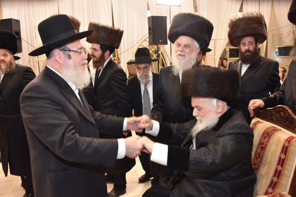 גלריה: אדמו"רים ורבנים בשמחת גאב"ד יביניאל - אשלג