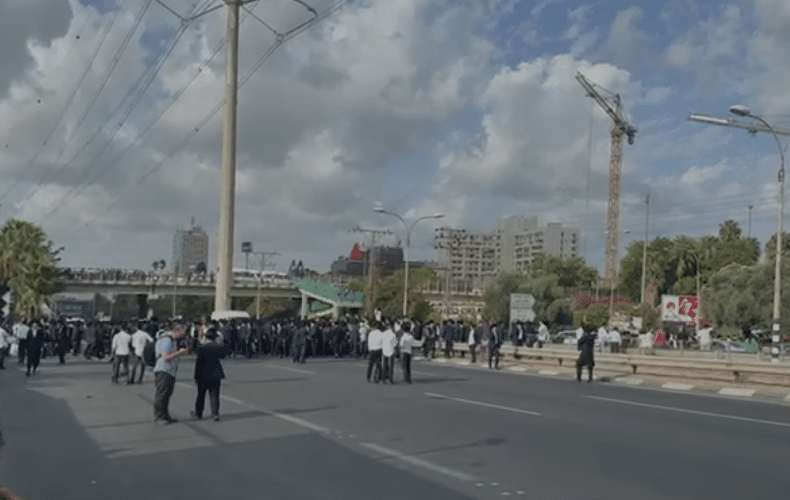 הפלג הירושלמי חוסם את כביש גהה ושרי ישראל