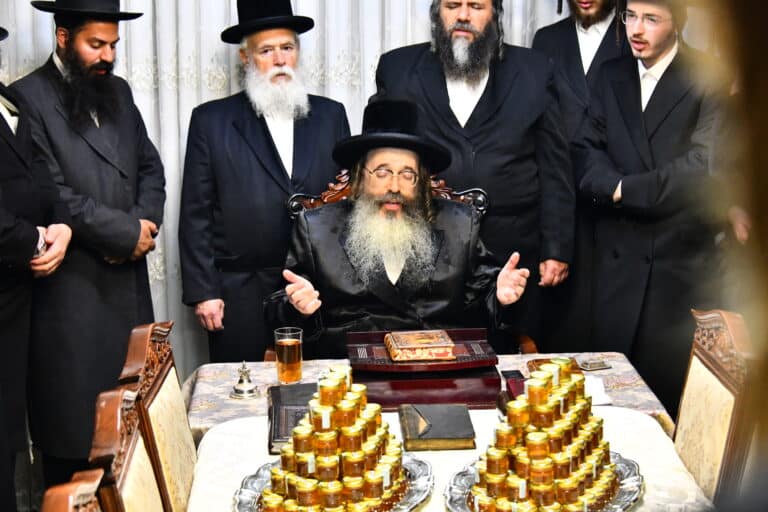 שמחת התנאים לנכדת האדמו"ר מקומרנא