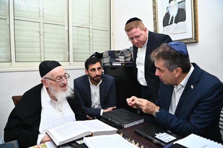שר החוץ לראש הישיבה: אביא את הדברים שלכם בעצרת האו"ם