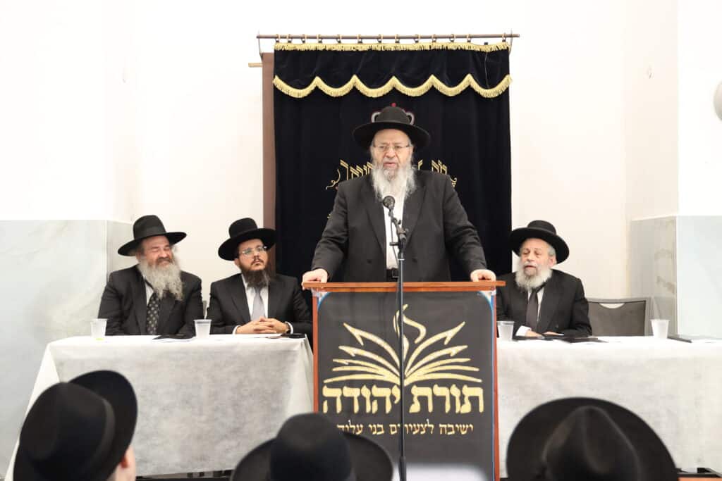 גלריה: הראשל"צ חיזק את תלמידי הישיבה