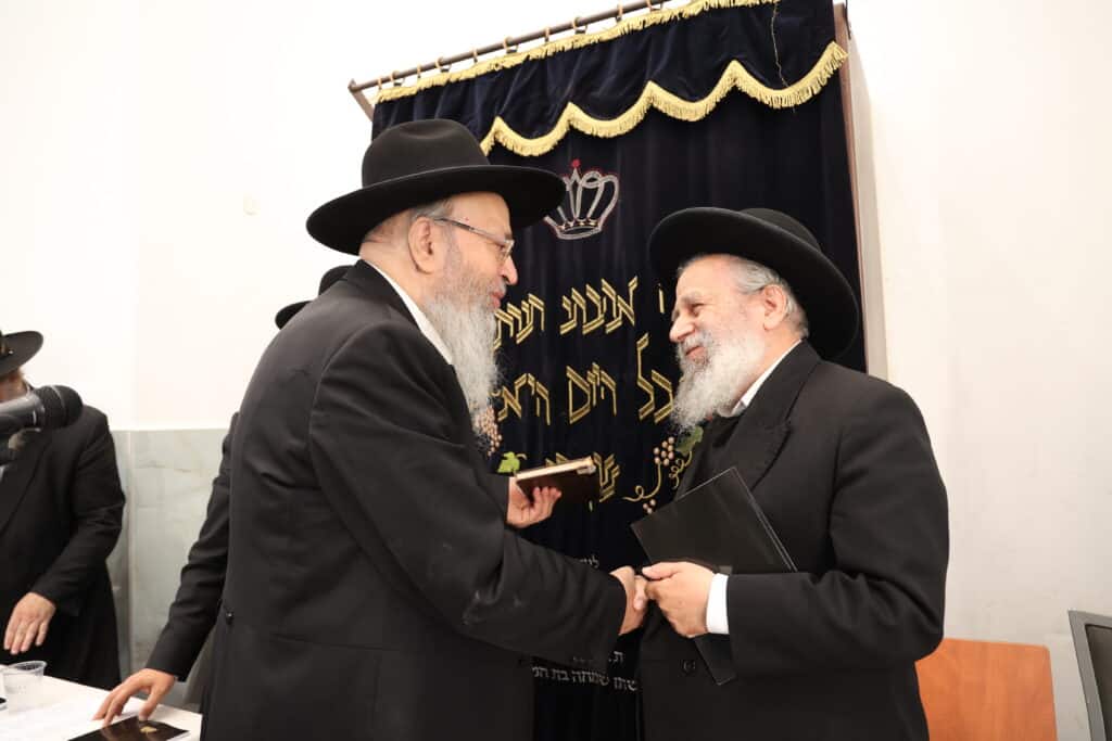 גלריה: הראשל"צ חיזק את תלמידי הישיבה