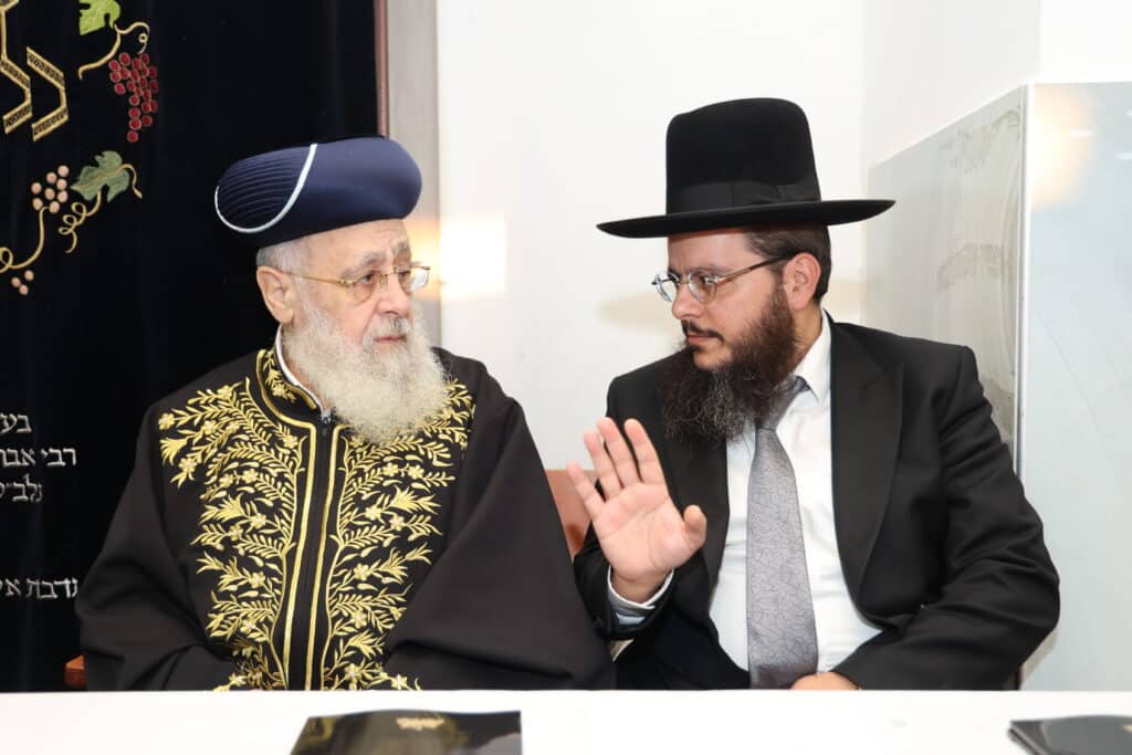 גלריה: הראשל"צ חיזק את תלמידי הישיבה