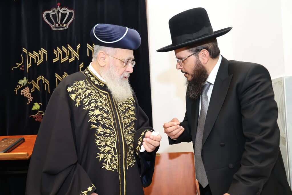 גלריה: הראשל"צ חיזק את תלמידי הישיבה