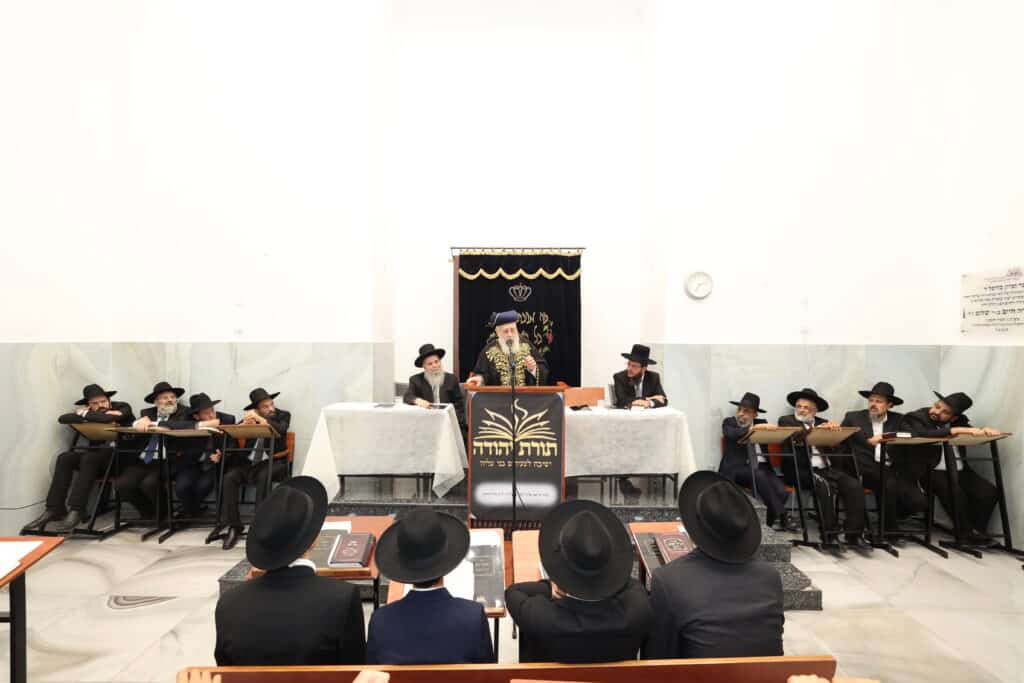 גלריה: הראשל"צ חיזק את תלמידי הישיבה