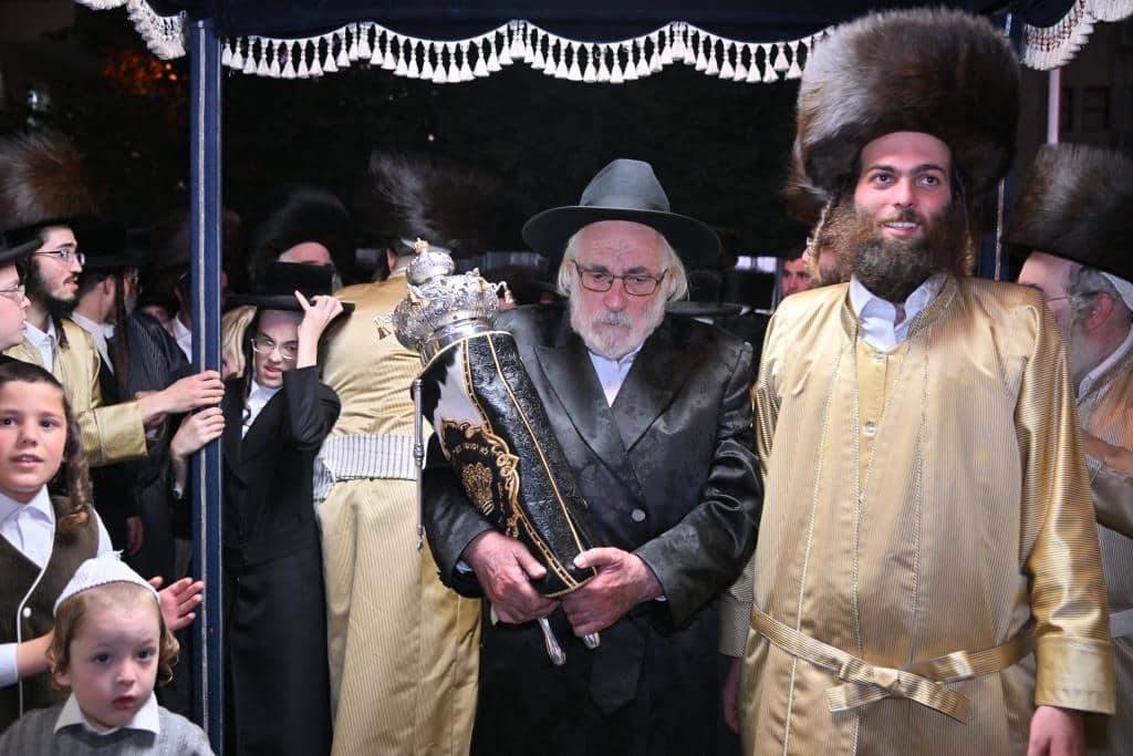 גלריה: מעמד הכנסת ספר תורה לתולדות אהרן