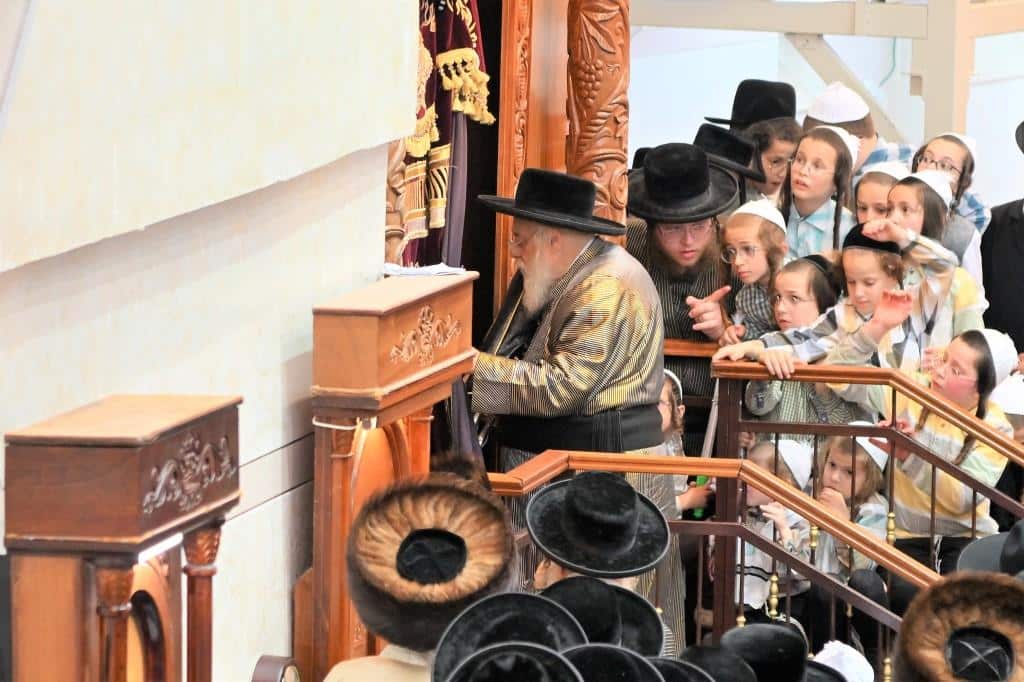 גלריה: מעמד הכנסת ספר תורה לתולדות אהרן