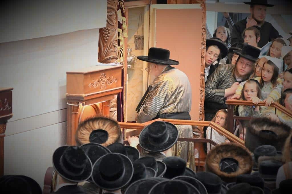 גלריה: מעמד הכנסת ספר תורה לתולדות אהרן