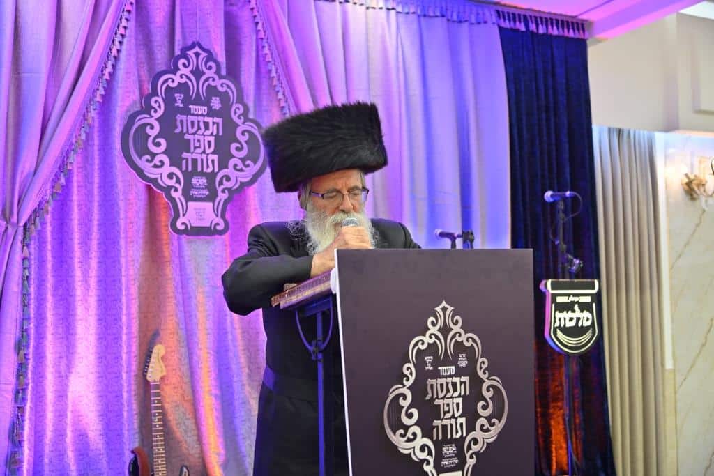 גלריה: מעמד הכנסת ספר תורה לתולדות אהרן