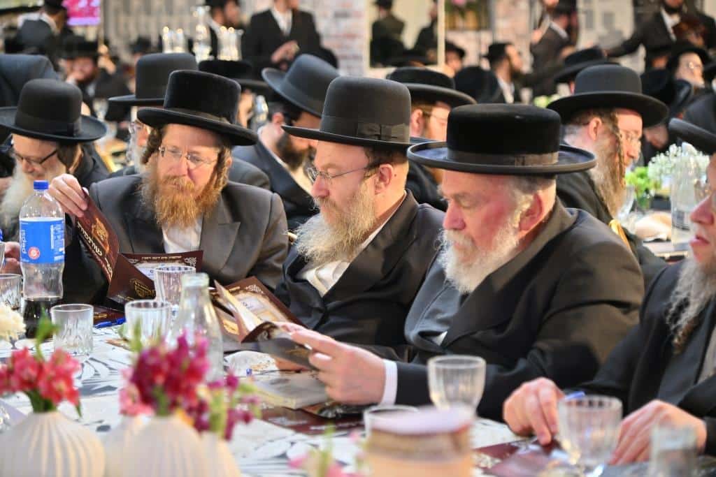 משפיעי ברסלב השתתפו במעמד געטריי פארן רעבי'ן
