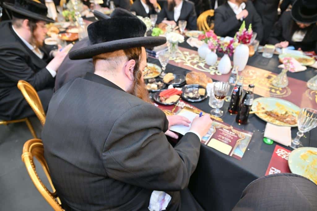 משפיעי ברסלב השתתפו במעמד געטריי פארן רעבי'ן