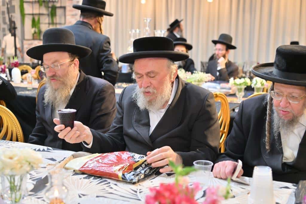 משפיעי ברסלב השתתפו במעמד געטריי פארן רעבי'ן