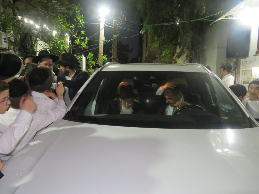 גלריה מיוחדת: הגרמ"צ ברגמן בשיחת חיזוק ב"בית השם"