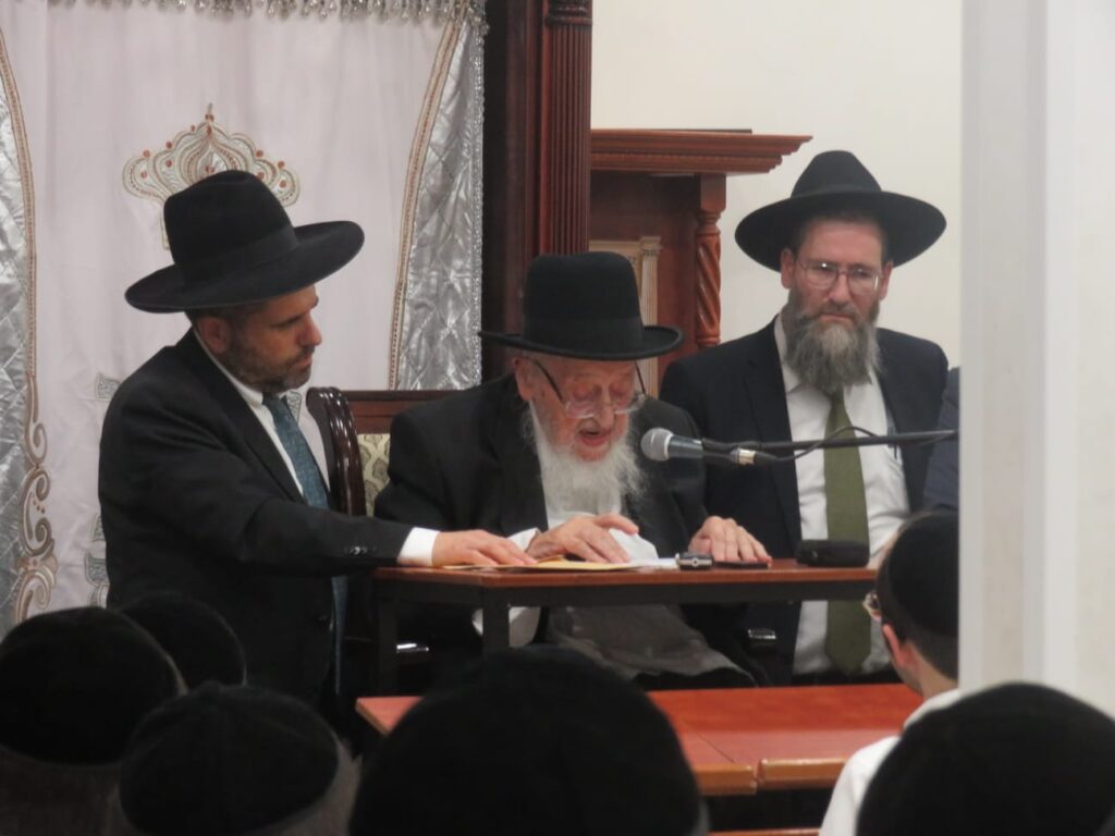 גלריה מיוחדת: הגרמ"צ ברגמן בשיחת חיזוק ב"בית השם"