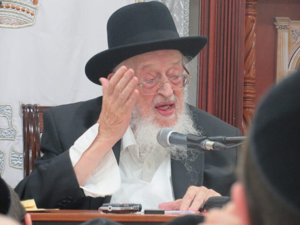 גלריה מיוחדת: הגרמ"צ ברגמן בשיחת חיזוק ב"בית השם"