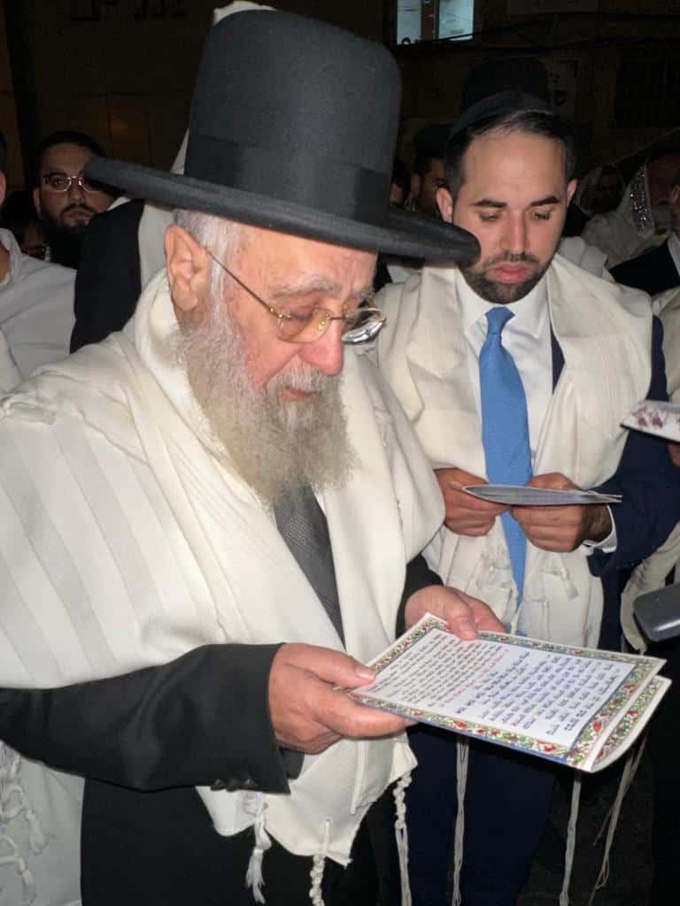 בצאת כיפור: הראשל"צ בהבדלה וברכת הלבנה