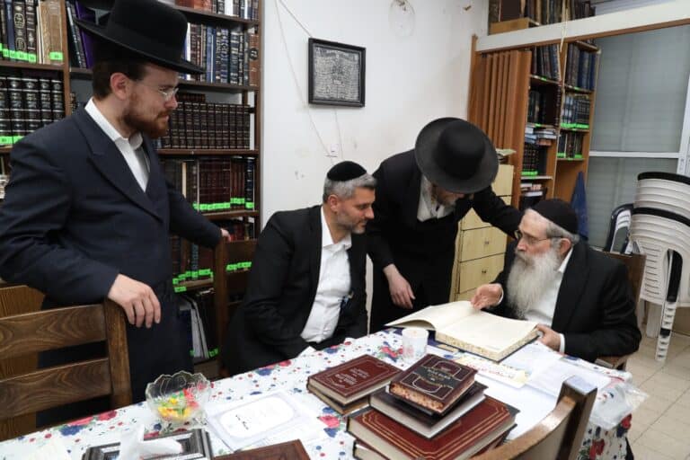 הגר"ש שטיינמן לראשי ש"ס פומבדיתא: "כל תוספת ביאור, תבורך"