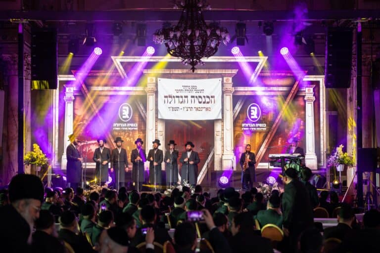 השמות הכי גדולים במוזיקה החסידית היישר מעיירת המרפא של גדולי ישראל בצ'כיה – האזינו