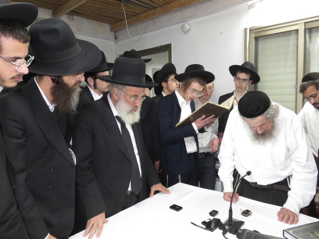 במעונו של גאון ישראל: בחורי 'אורחות תורה' ערכו סיום מסכת