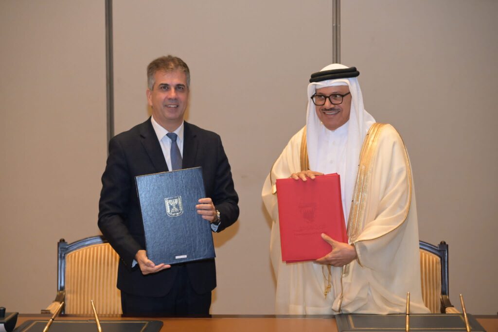 שר החוץ אלי כהן הגיע לבחריין