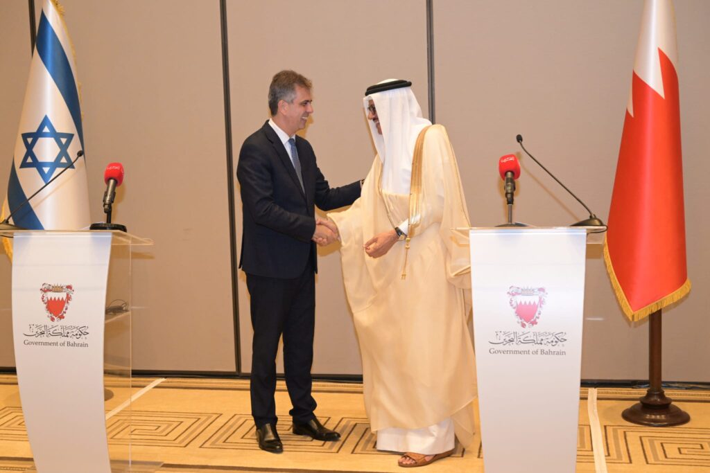 שר החוץ אלי כהן הגיע לבחריין