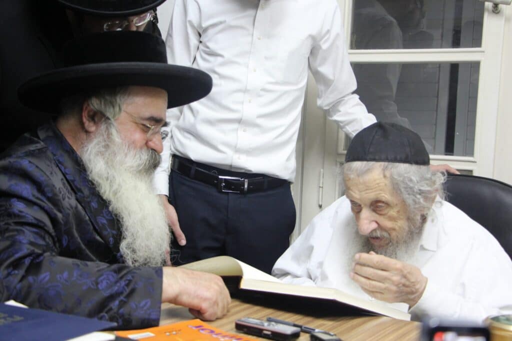 האדמו"ר מלעלוב ירושלים עלה למעונו של מרן הגר"ד לנדו