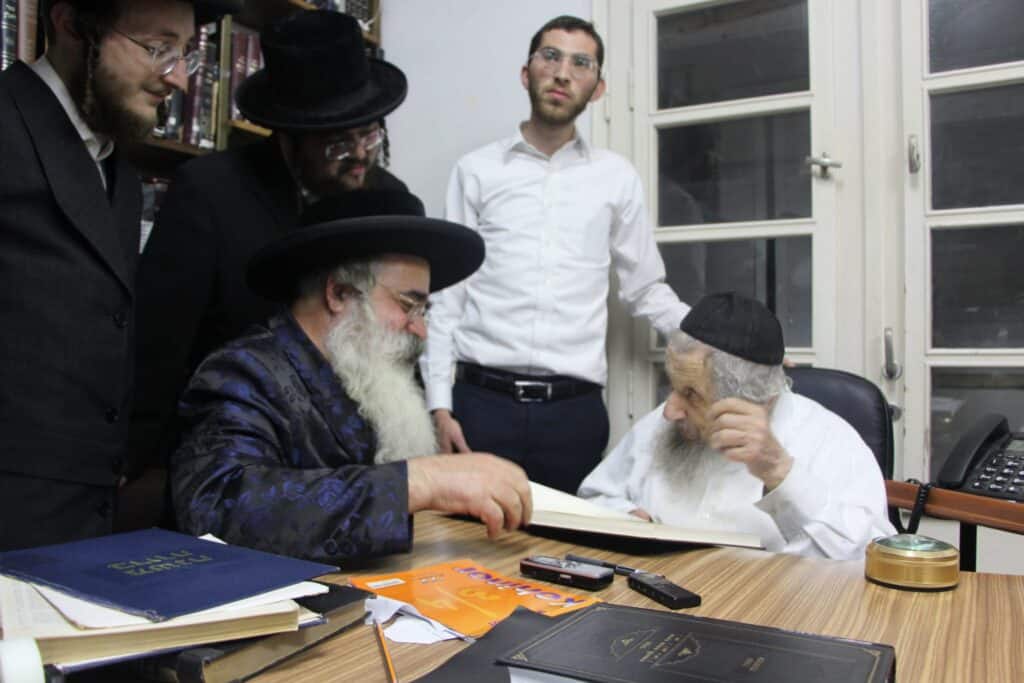 האדמו"ר מלעלוב ירושלים עלה למעונו של מרן הגר"ד לנדו