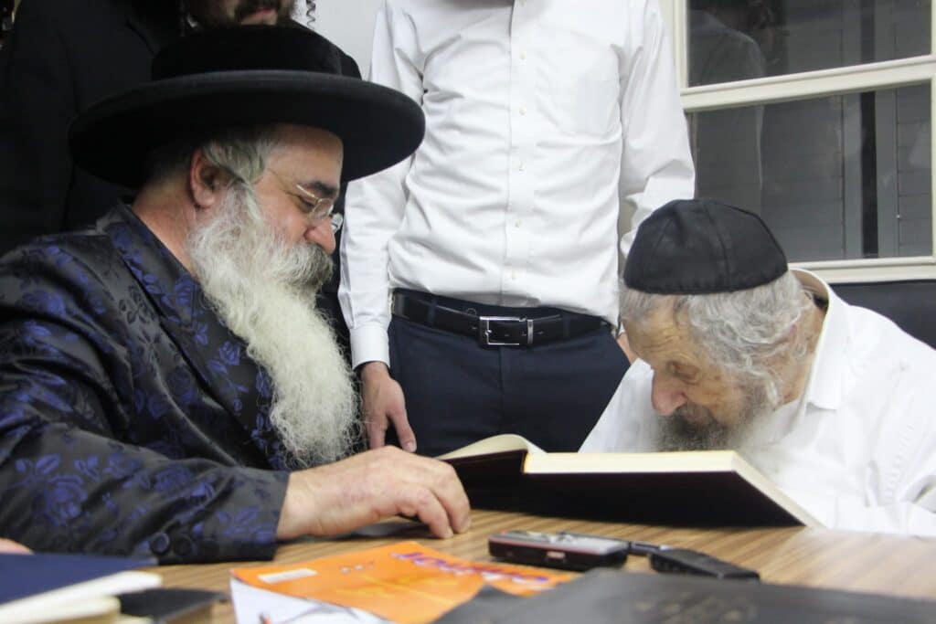 האדמו"ר מלעלוב ירושלים עלה למעונו של מרן הגר"ד לנדו