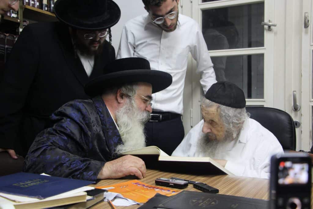 האדמו"ר מלעלוב ירושלים עלה למעונו של מרן הגר"ד לנדו